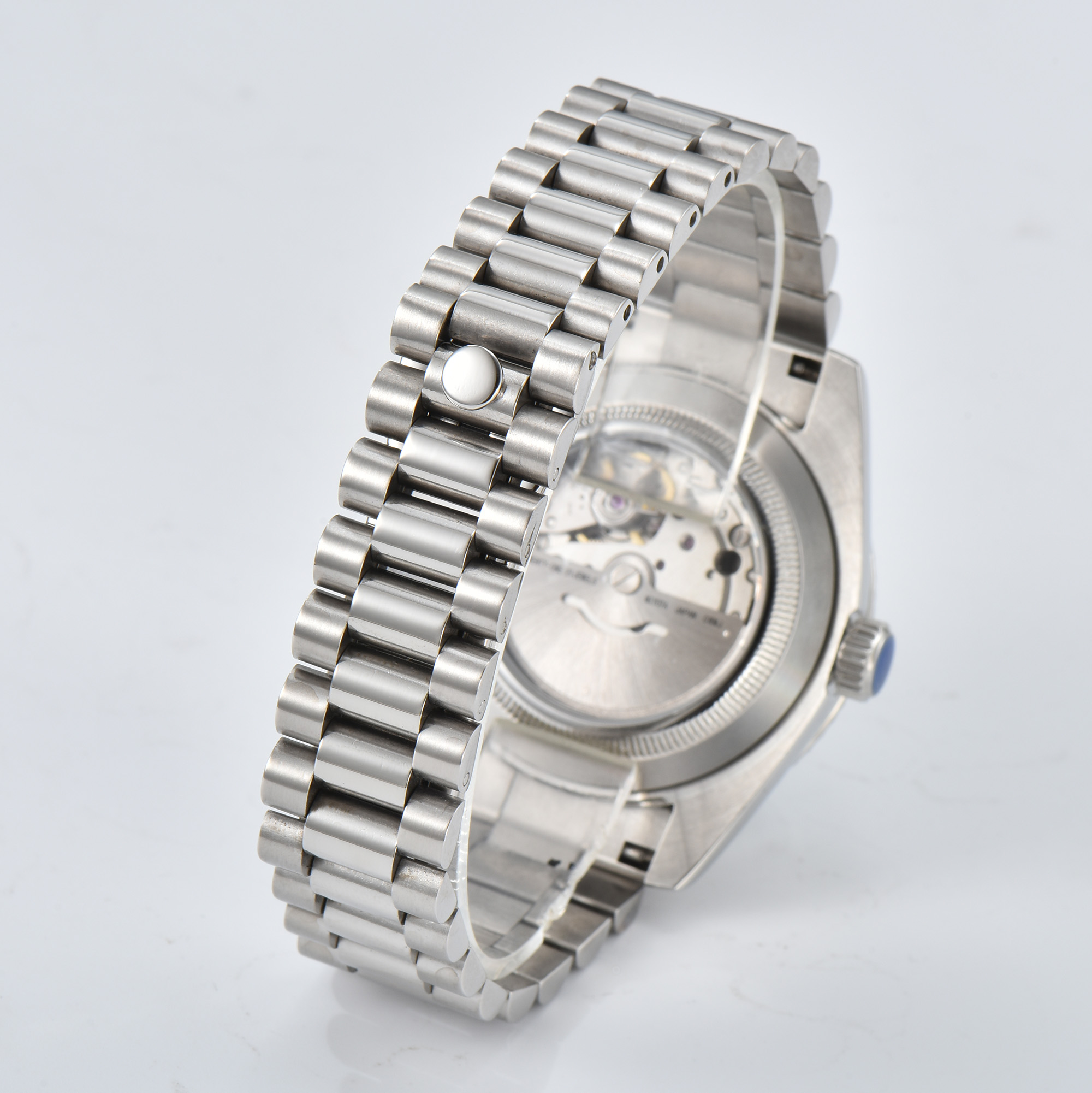 Reloj creativo para hombre 40m - Leather Bracelet reseña y precio
