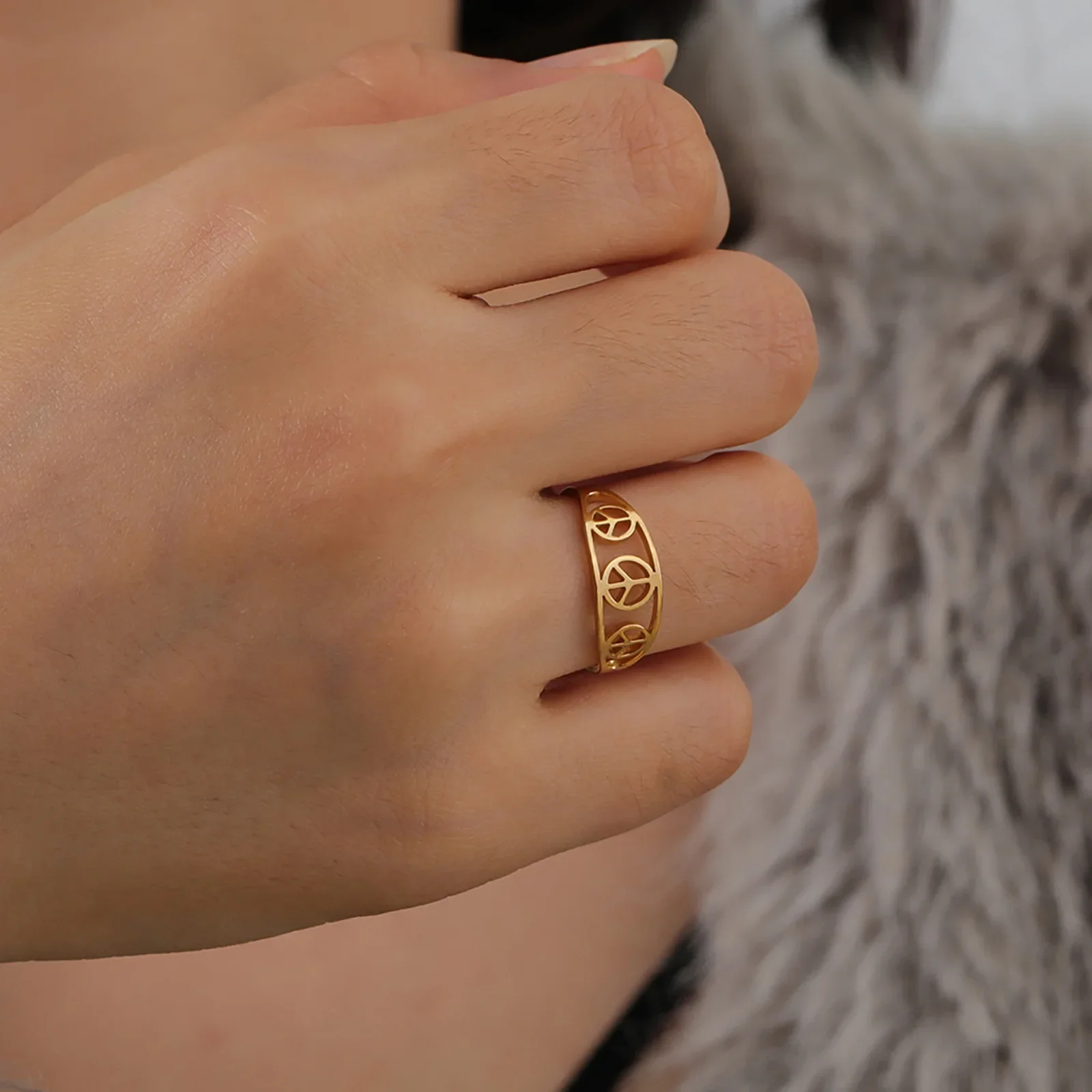 Anillos con símbolo de la paz, - Pacific Jewelry & Watches Los Angeles reseña y precio
