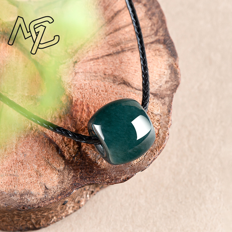 Colgante de Jadeíta Natural de - Jewelry & Watches Vitopoulos reseña y precio